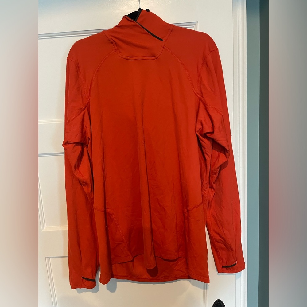 Long sleeve NorthFace shirt with hood